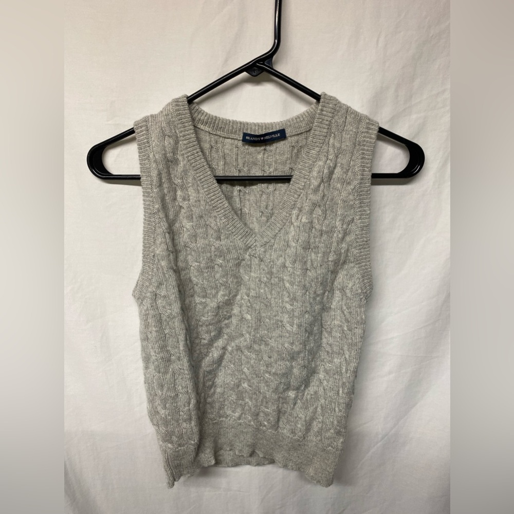 Brandy Melville sweater vest